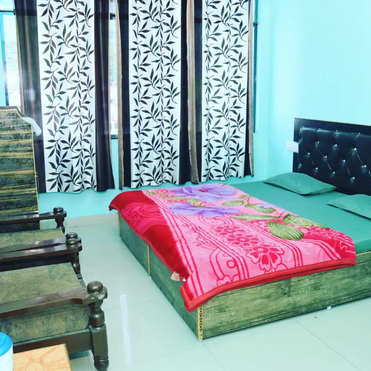 Triple Bed Room