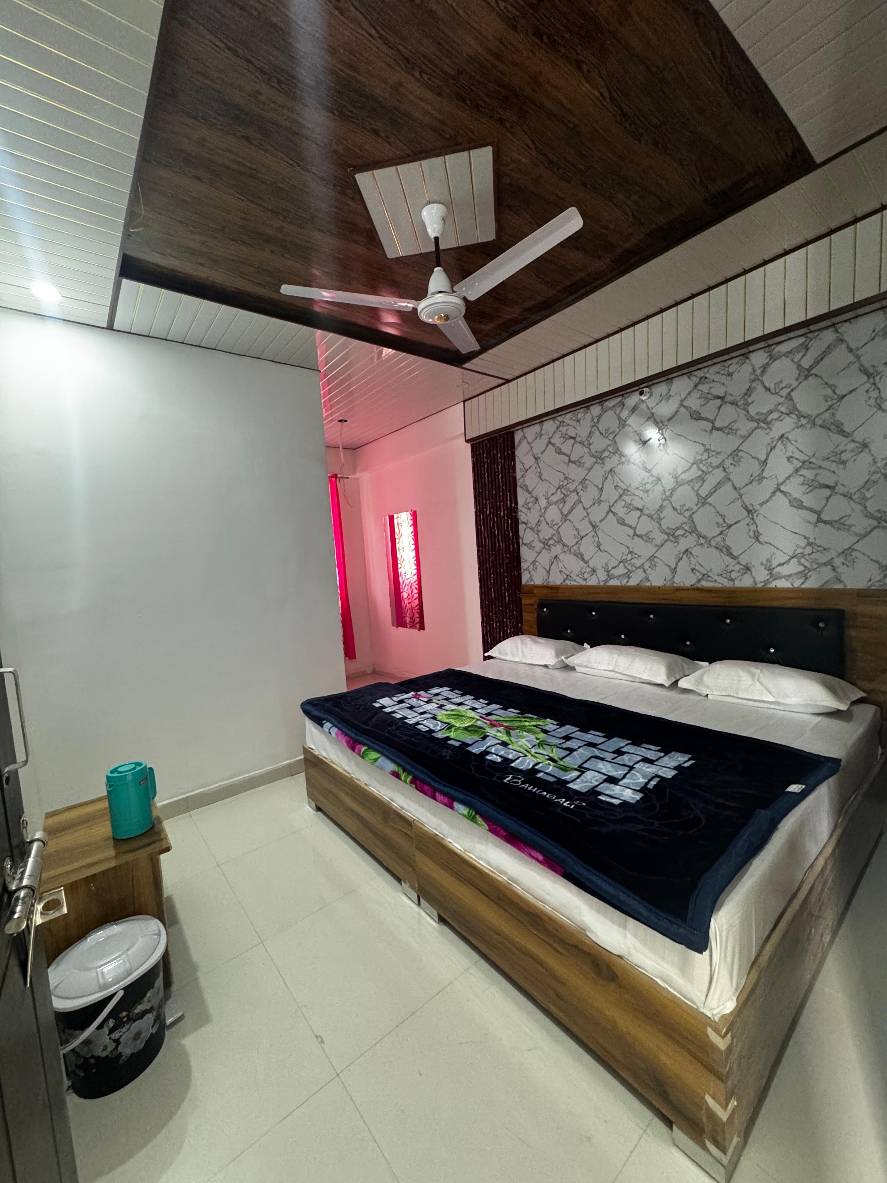 Luxury Suite