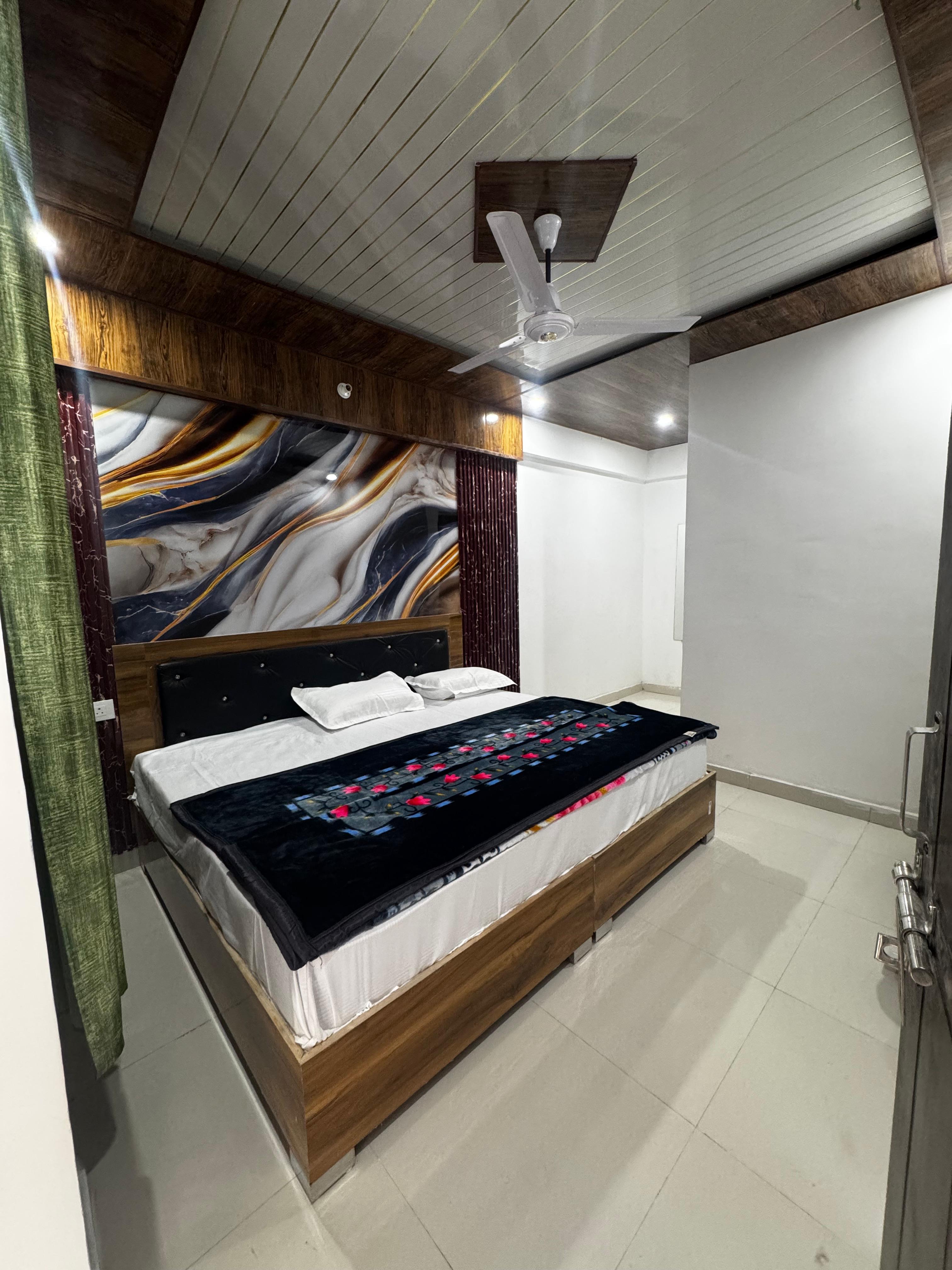 Luxury Suite